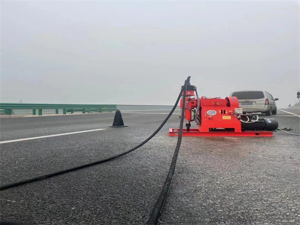 丰都马路路基路面开裂下沉注浆加固灌浆